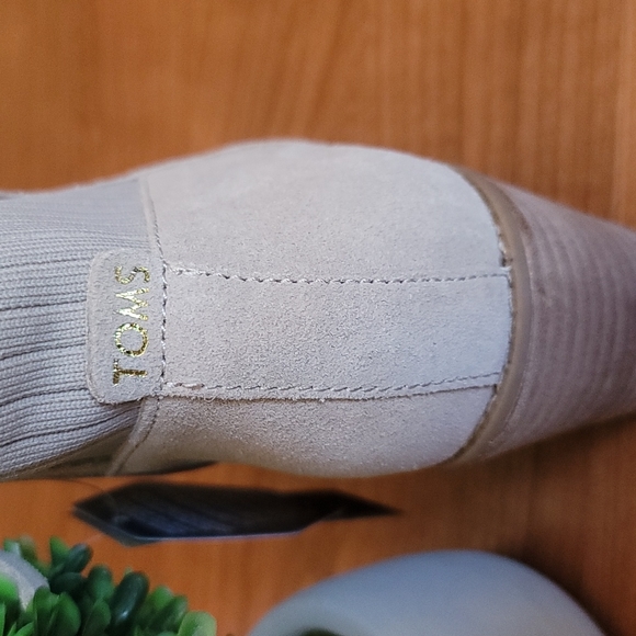 TOMS Natural Suede Bootie - Picture 7 of 11